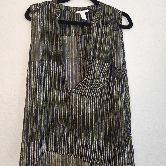 H&M sleeveless top - Picture 1 of 3